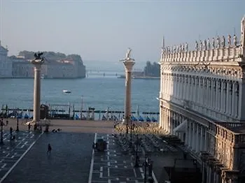 Bellevue Luxury Rooms - San Marco Luxury Venetië Bed & Breakfast